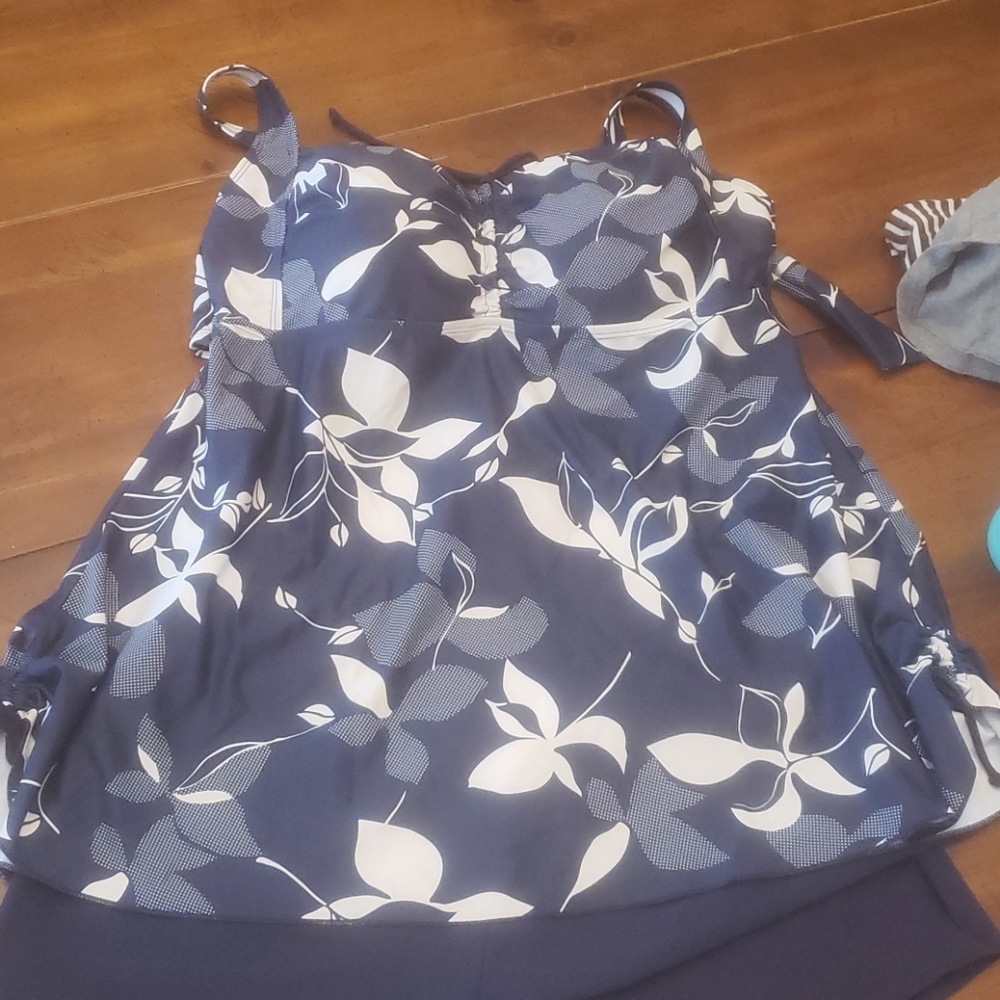 Bathing suit